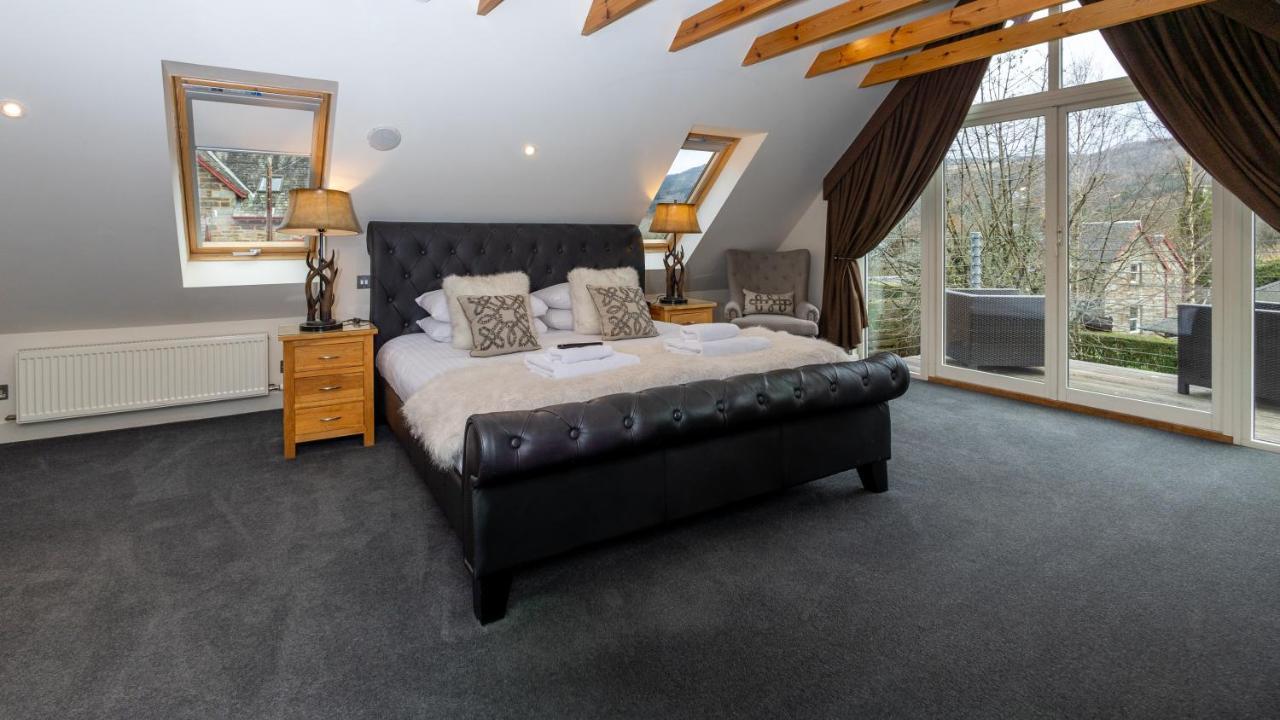 Mains Of Taymouth Country Estate 5* Houses 肯莫尔 外观 照片